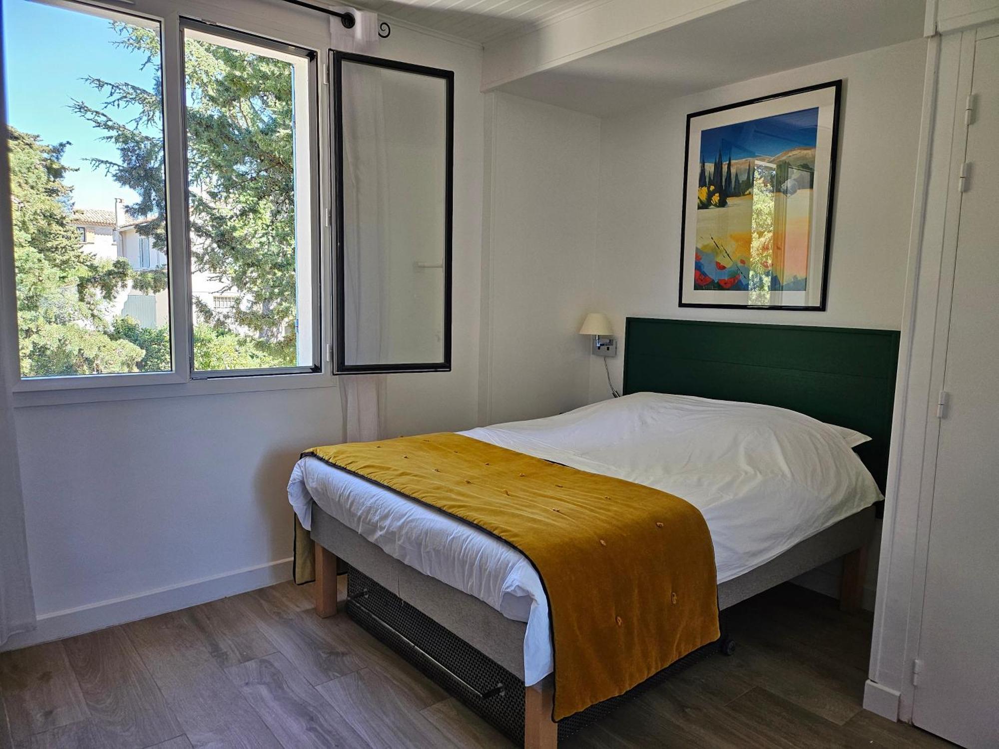La Luberonne Bed & Breakfast ลูร์มาแร็ง ภายนอก รูปภาพ