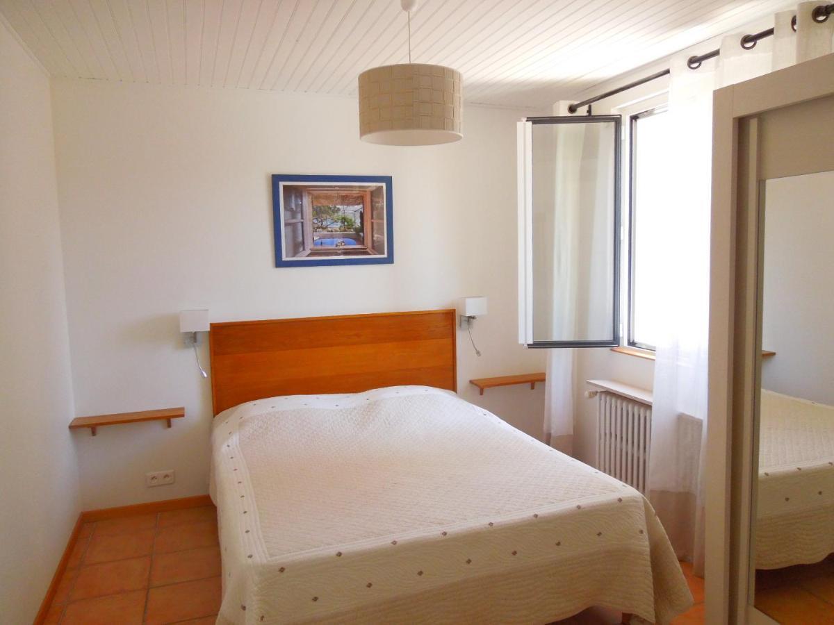 La Luberonne Bed & Breakfast ลูร์มาแร็ง ภายนอก รูปภาพ
