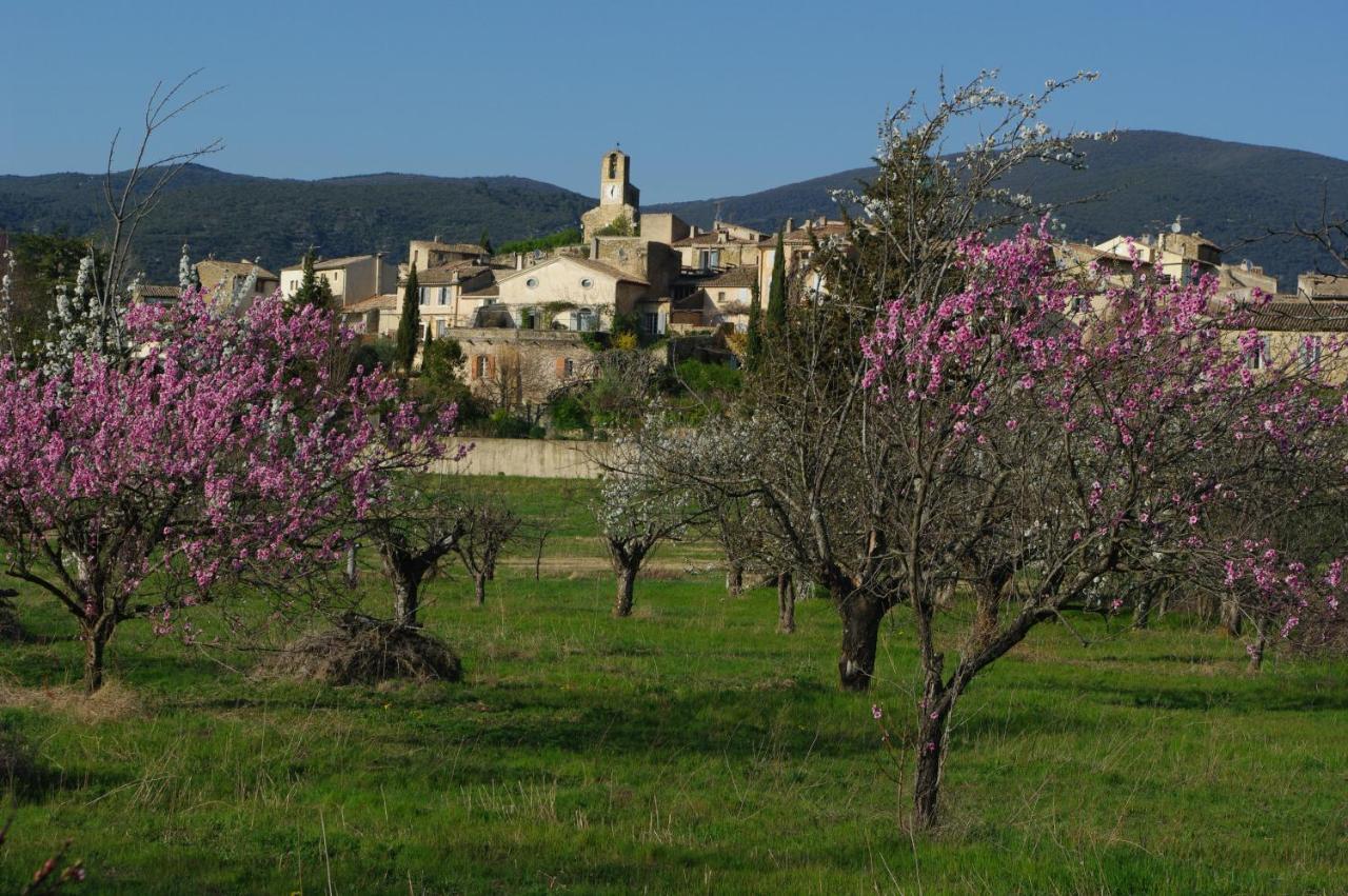 La Luberonne Bed & Breakfast ลูร์มาแร็ง ภายนอก รูปภาพ