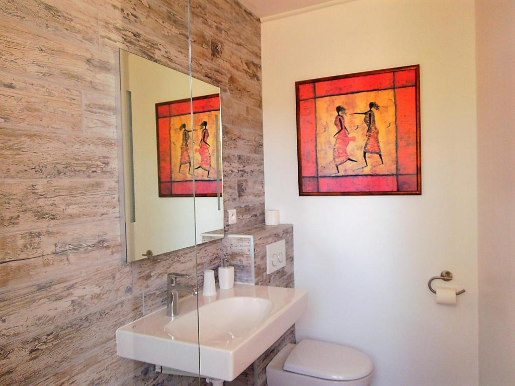La Luberonne Bed & Breakfast ลูร์มาแร็ง ภายนอก รูปภาพ