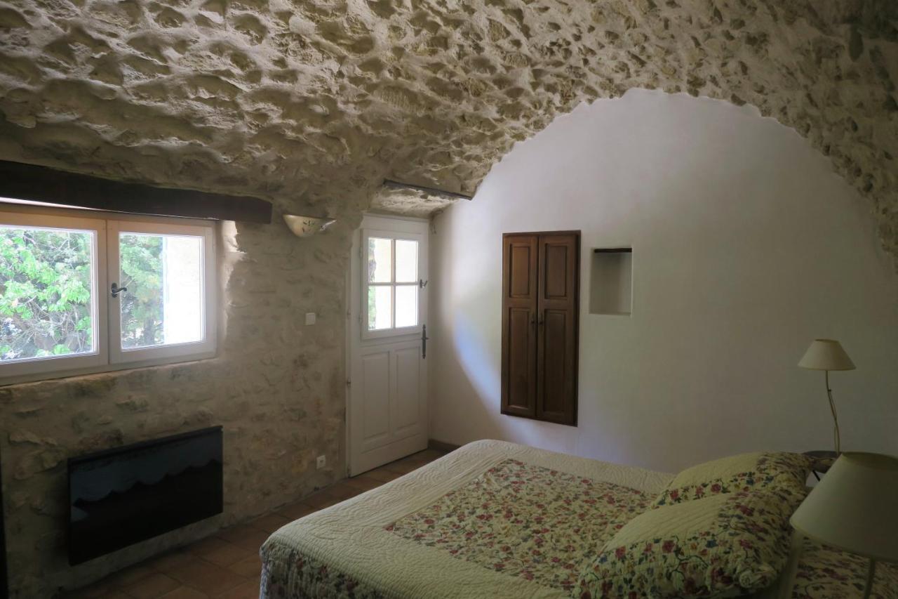 La Luberonne Bed & Breakfast ลูร์มาแร็ง ภายนอก รูปภาพ