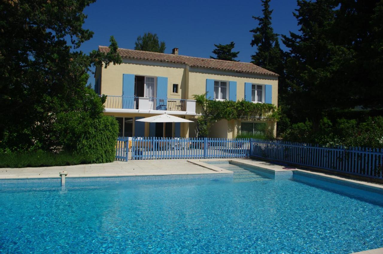 La Luberonne Bed & Breakfast ลูร์มาแร็ง ภายนอก รูปภาพ